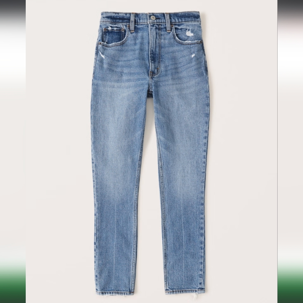 Abercrombie & Fitch High Rise Skinny Jean Medium color Size 2/26L